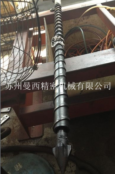 注塑機螺杆拋光，注塑機螺杆整修，注塑機螺杆翻新，定製新（xīn）品